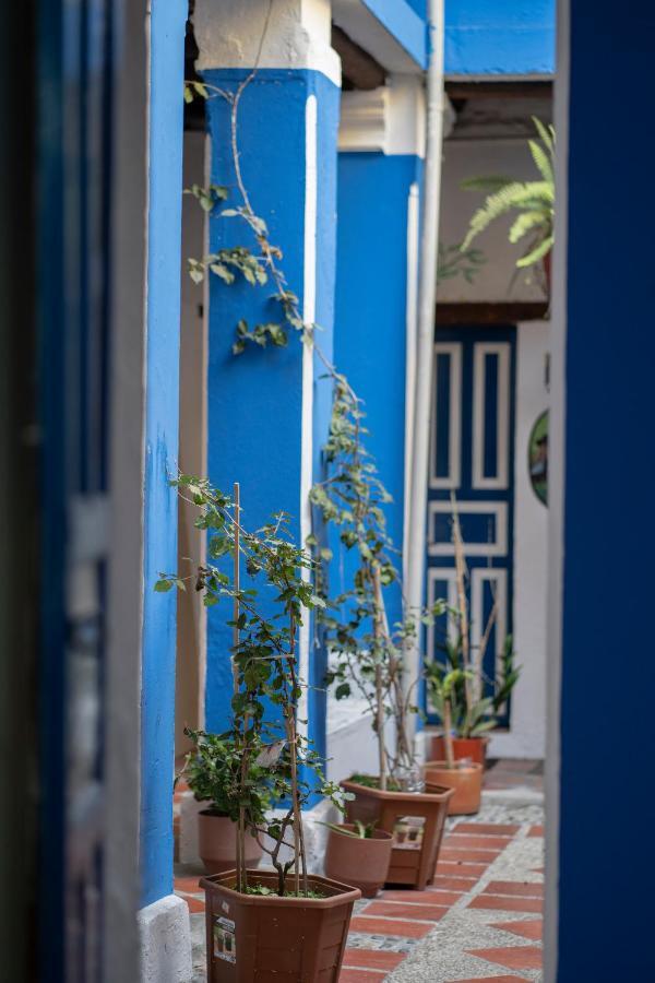 Blue Door Housing Historic Quito Hotel Eksteriør billede